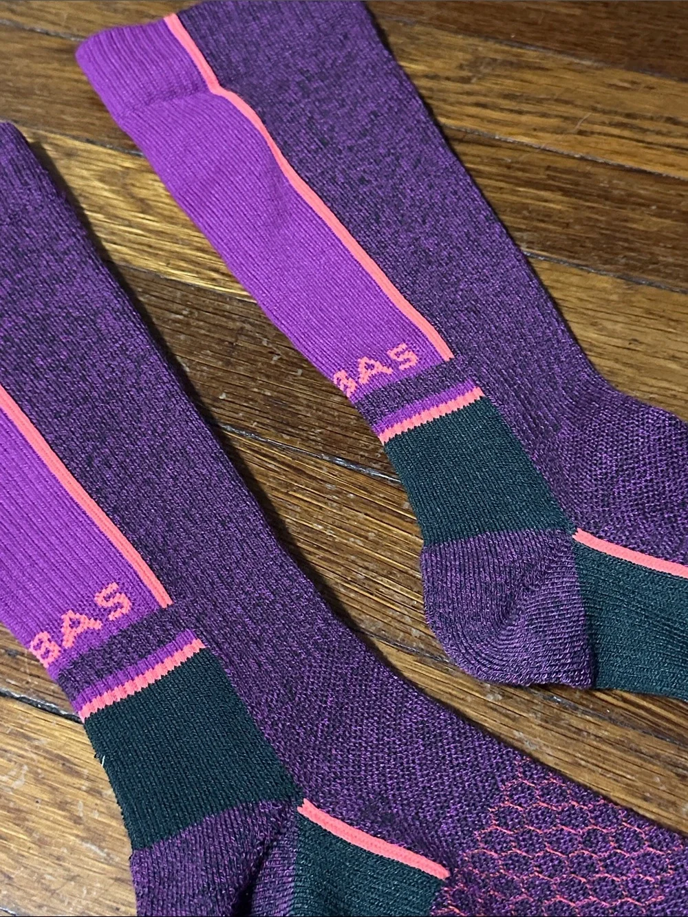 Bombas Purple Compression Socks, Women’s Medium (8-10.5)